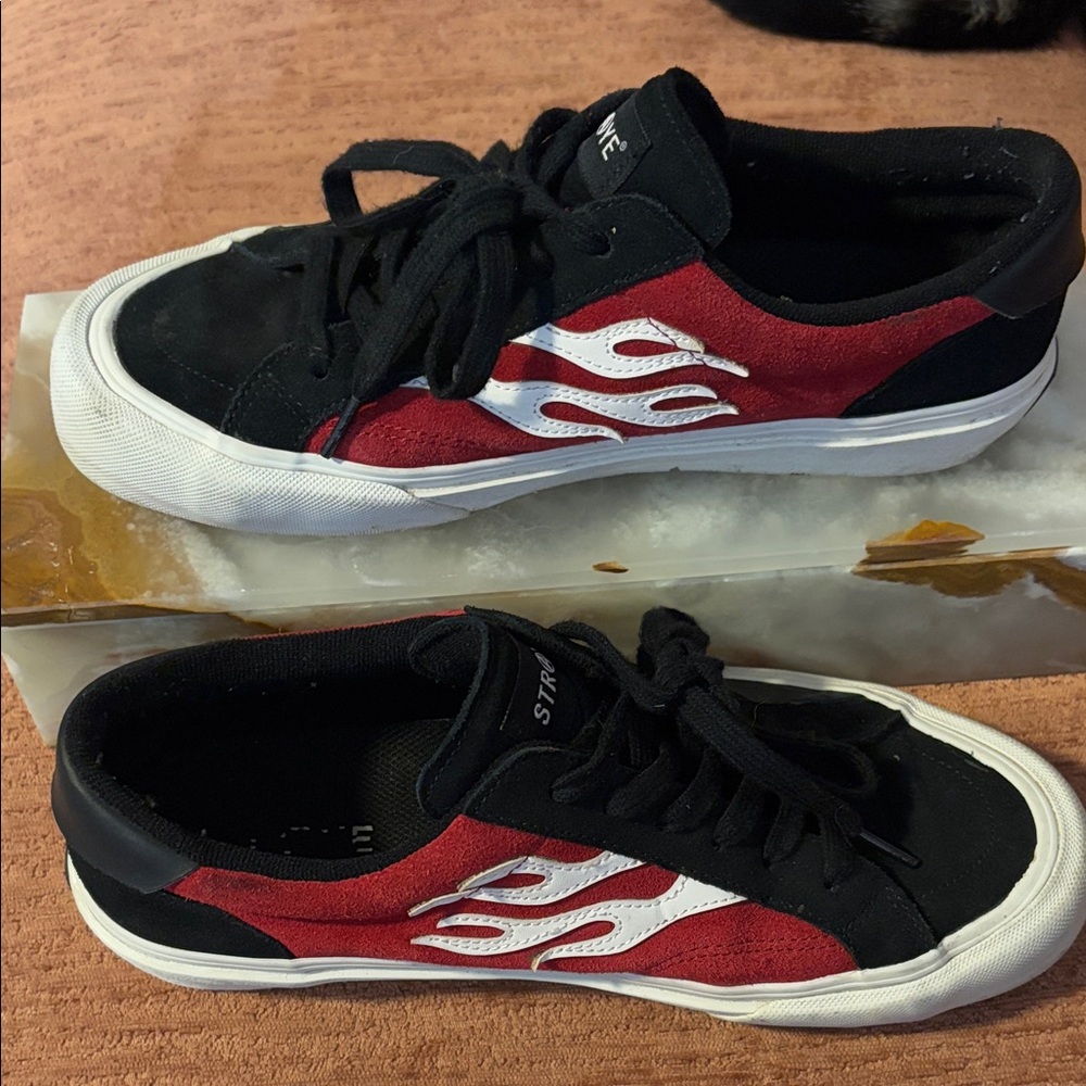 STRAYE Logan Red and Black with White Flame Sneakers, US Men’s 10